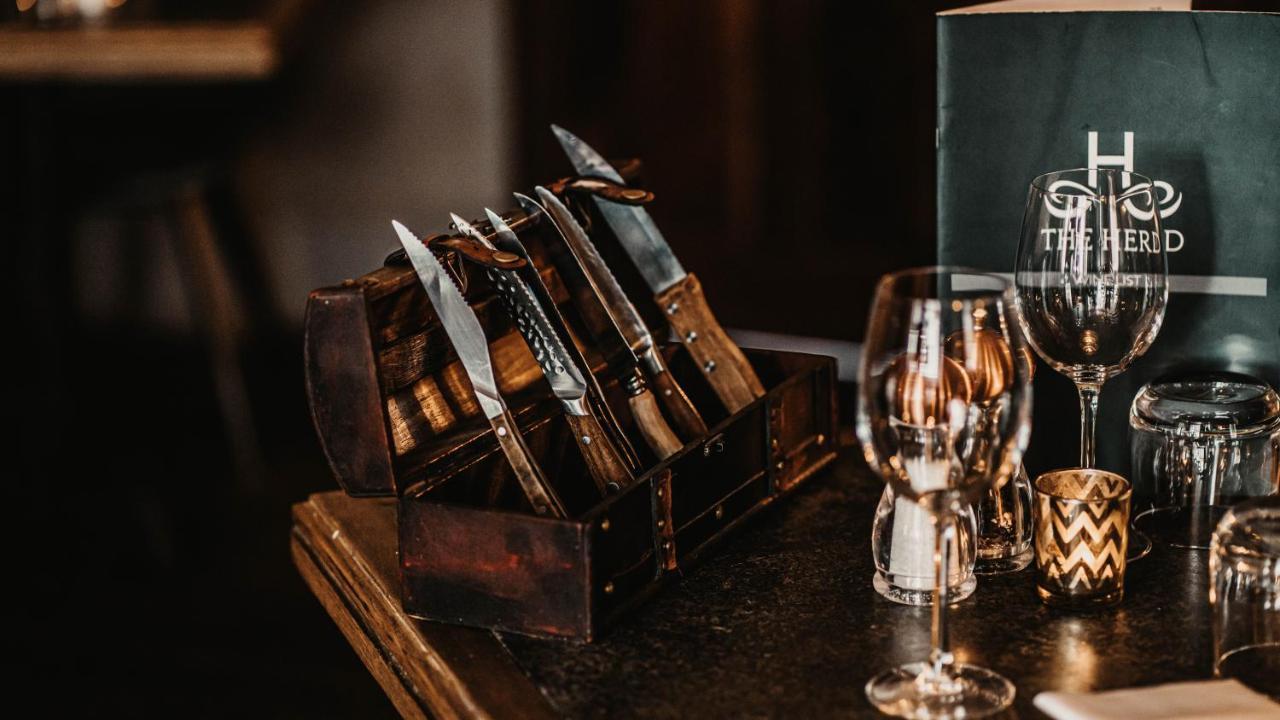 Elephant Hotel Pangbourne Zewnętrze zdjęcie
