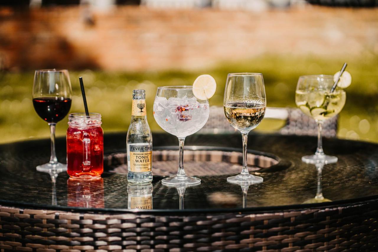 Elephant Hotel Pangbourne Zewnętrze zdjęcie