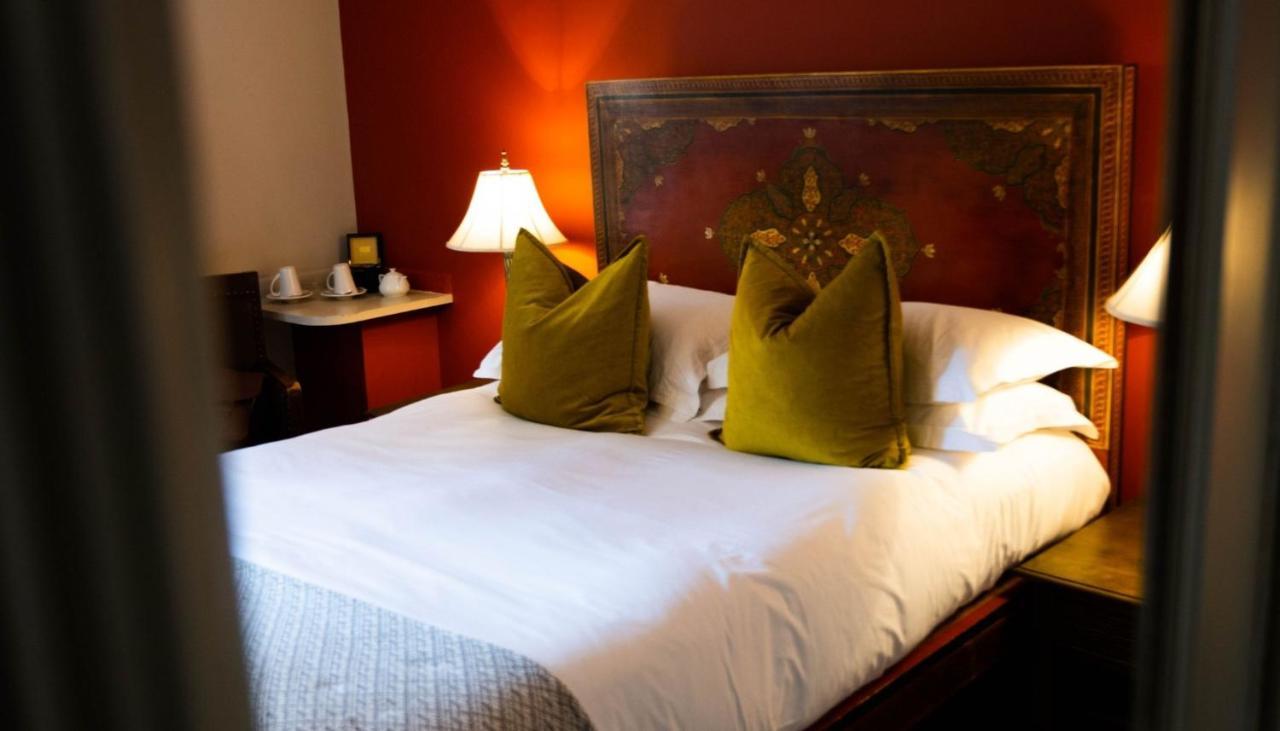 Elephant Hotel Pangbourne Zewnętrze zdjęcie