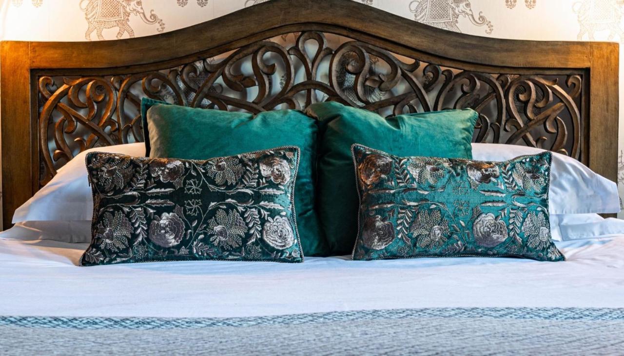 Elephant Hotel Pangbourne Zewnętrze zdjęcie