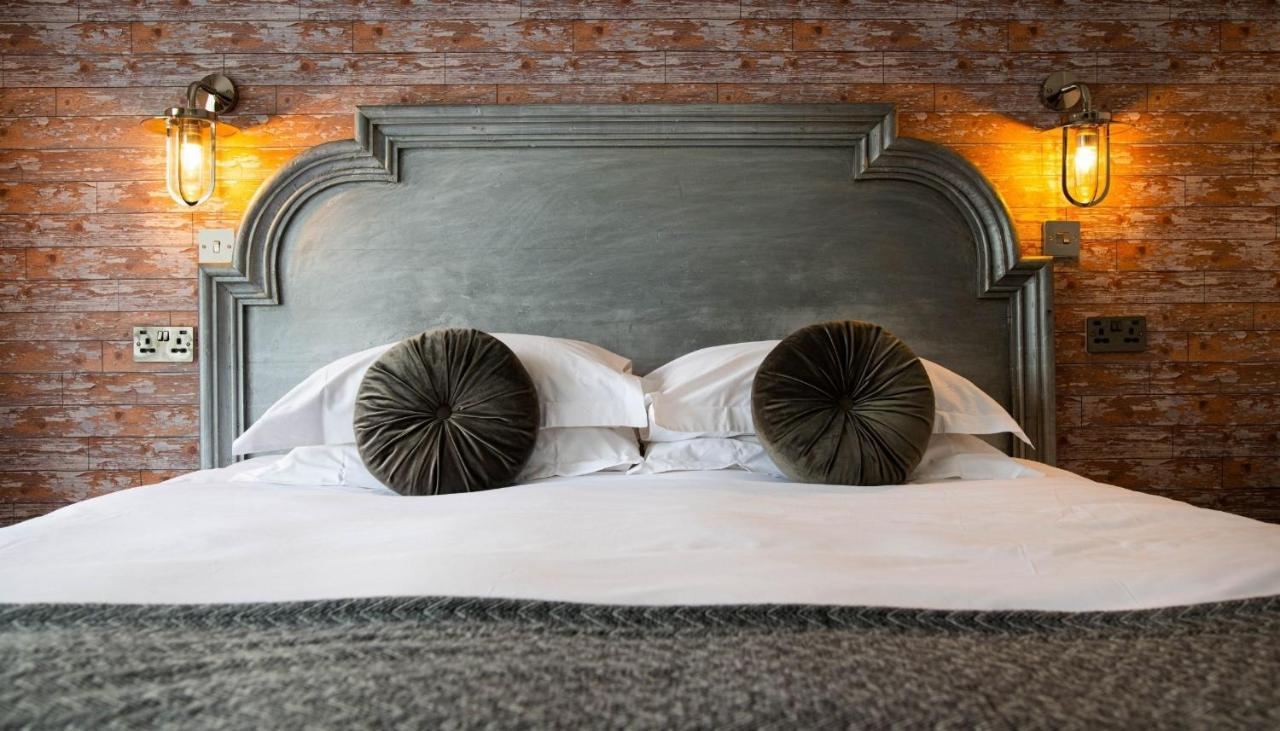 Elephant Hotel Pangbourne Zewnętrze zdjęcie