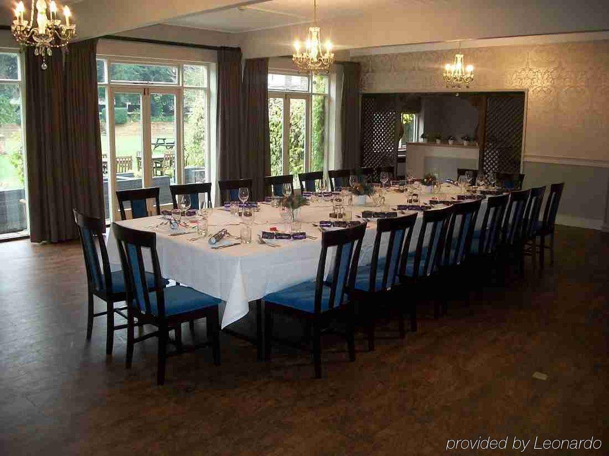 Elephant Hotel Pangbourne Zewnętrze zdjęcie