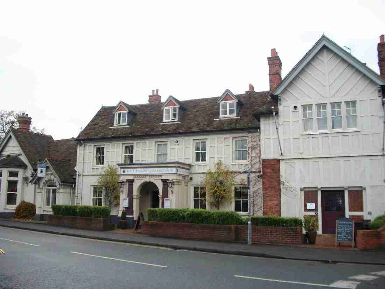 Elephant Hotel Pangbourne Zewnętrze zdjęcie